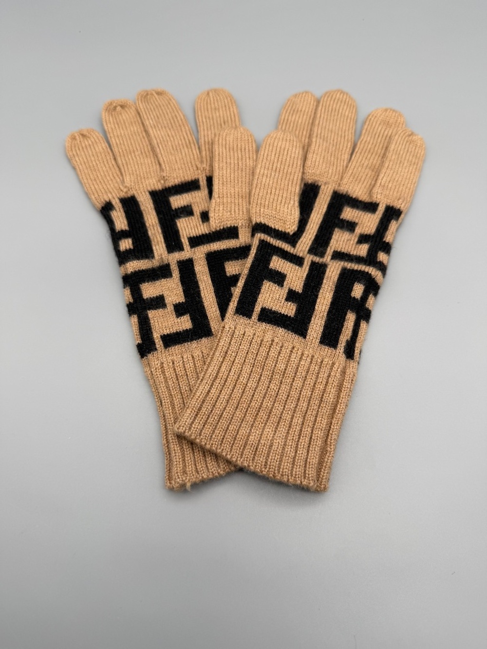 Fendi ZUCCA Knit Gloves